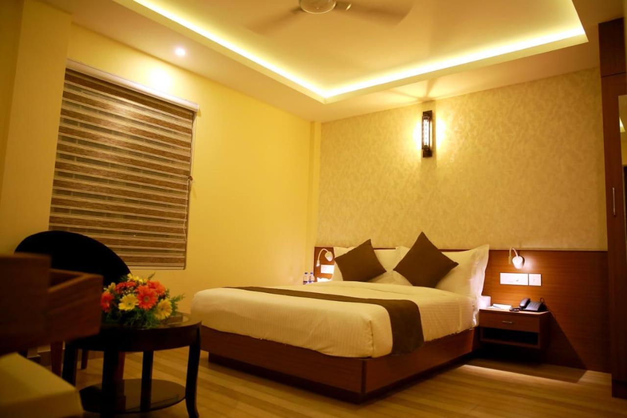 D'Chandelier Kochi Exterior foto